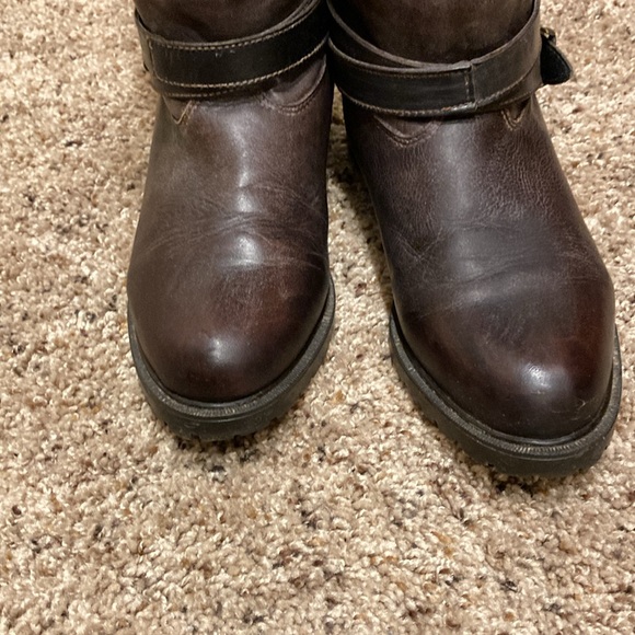 La Canadienne size 8 B brown leather boots. Made in Canada - Picture 4 of 10